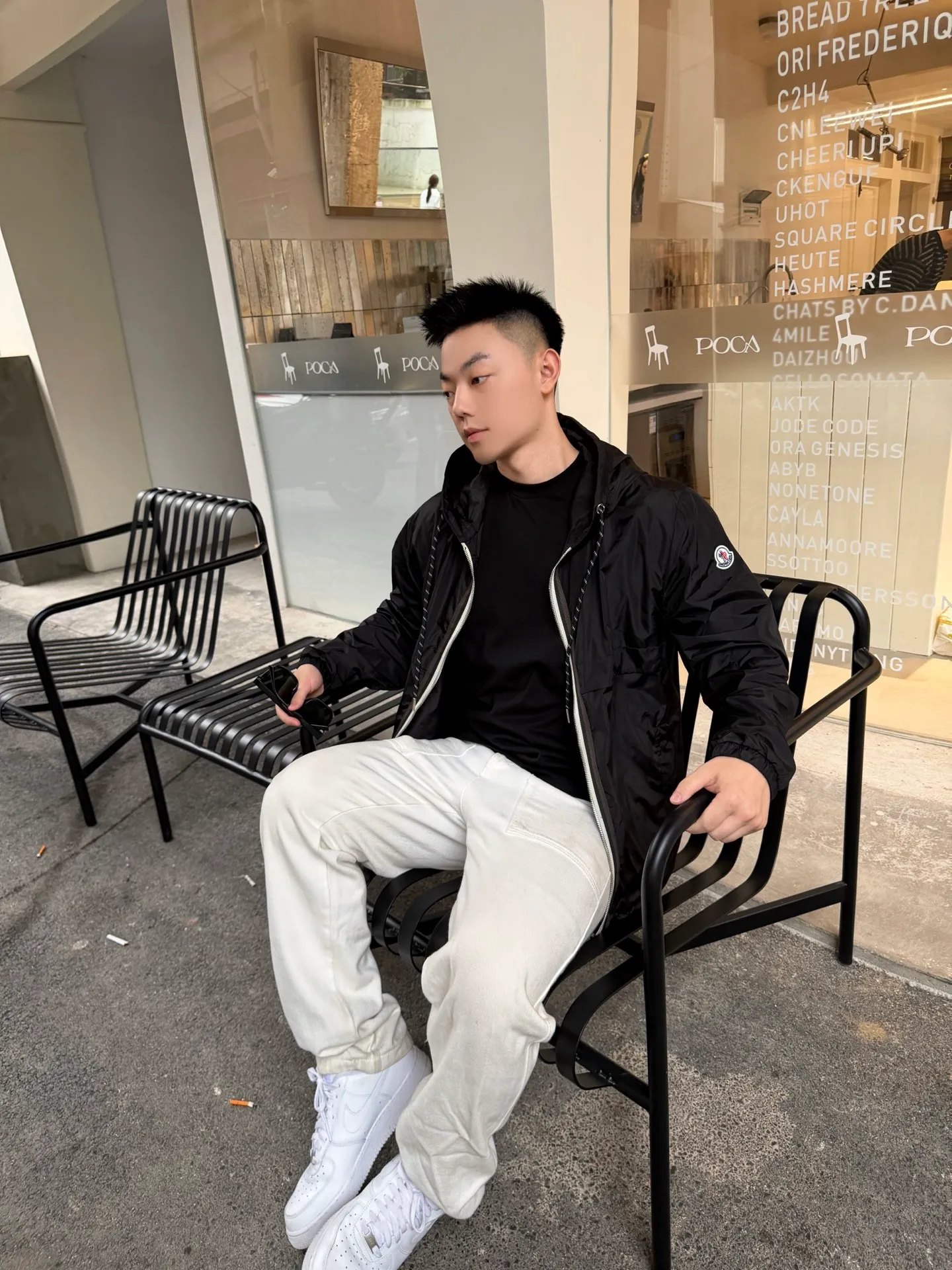 ┃ ┃